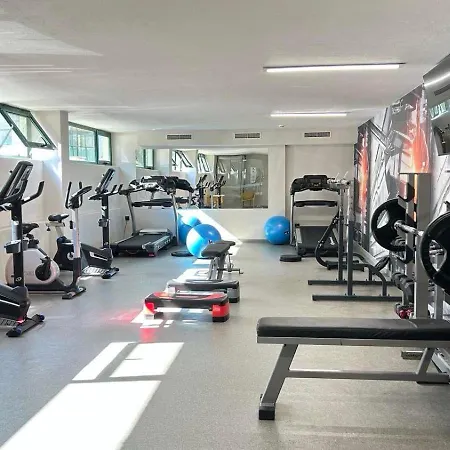 Marvel - Fully Renovated Free Access Hotel 4*