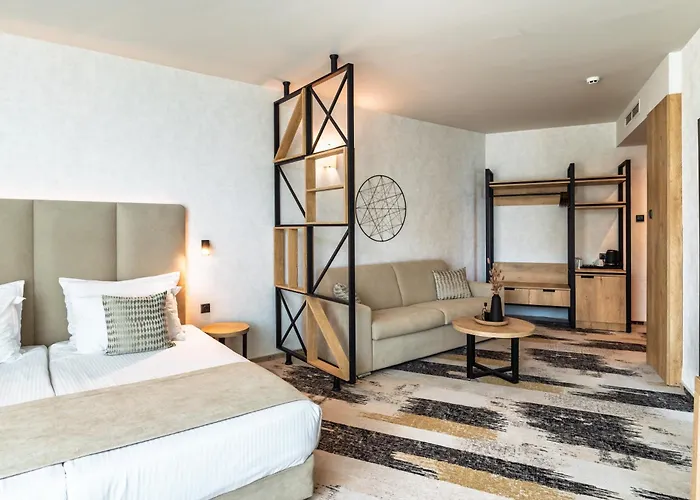 Marvel - Fully Renovated Free Access 4* Słoneczny Brzeg