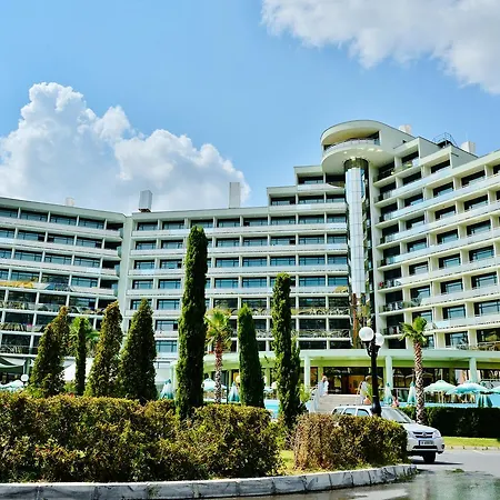 Marvel - Fully Renovated Free Access Hotell 4*