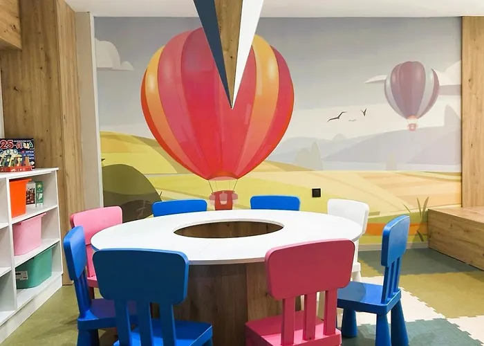 Marvel - Fully Renovated Free Access Sunny Beach