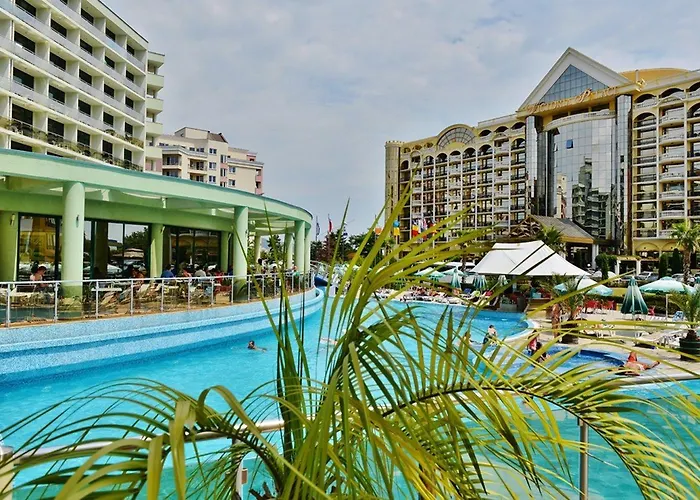 Marvel - Fully Renovated Free Access Sunny Beach