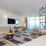 Marvel - Fully Renovated Free Access Hotel 4*