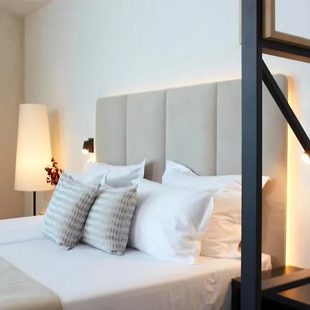 Marvel - Fully Renovated Free Access Otel