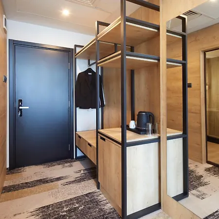 Marvel - Fully Renovated Free Access מלון