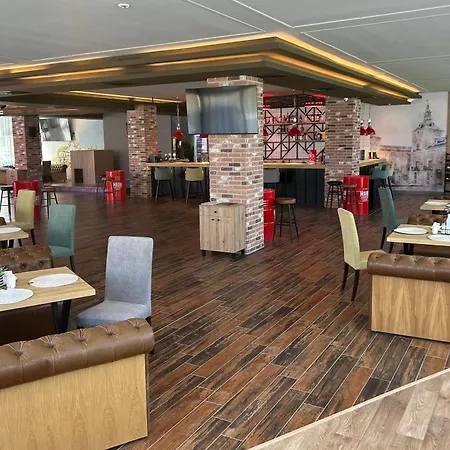 Marvel - Fully Renovated Free Access 4* Sunny Beach