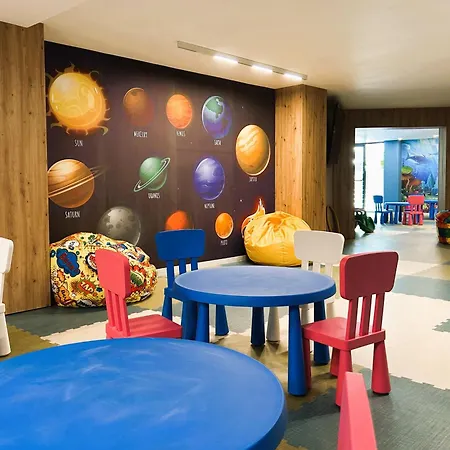 Marvel - Fully Renovated Free Access Hotel
