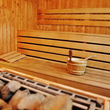 Hotel Hotel Marvel - Fully Renovated Free Beach Access 4*