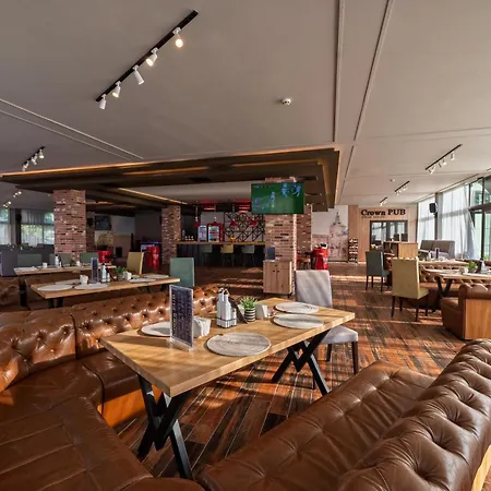 Marvel - Fully Renovated Free Access Hotel 4*