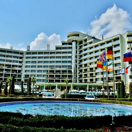 Marvel - Fully Renovated Free Access Sunny Beach