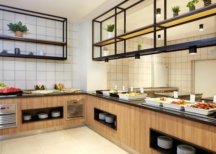 Hotel Marvel - Fully Renovated Free Access 4*