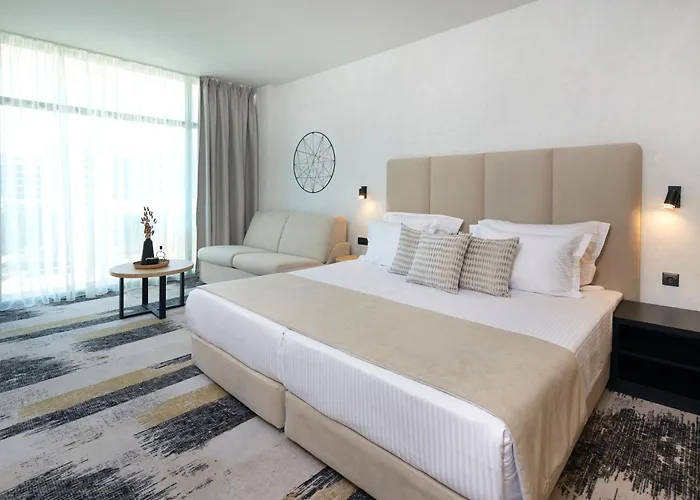 Marvel - Fully Renovated Free Access