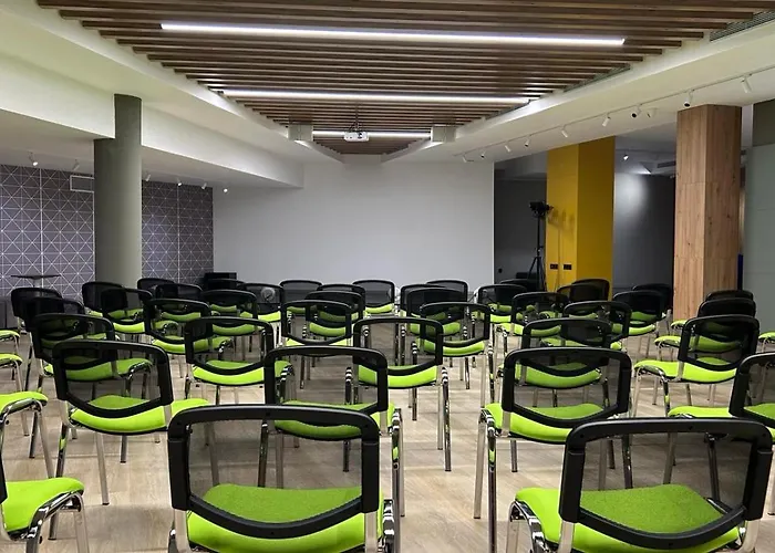 Marvel - Fully Renovated Free Access Hotel 4*